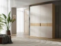 SORENO-SZAFA-4D-180-CM-DAB-WIOSENNY-MACADAMIA-ZEWNATRZ-ARANZACJA.webp